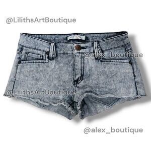 BCBGeneration Jackson Short Jeans(A063)-Size 23 for Women